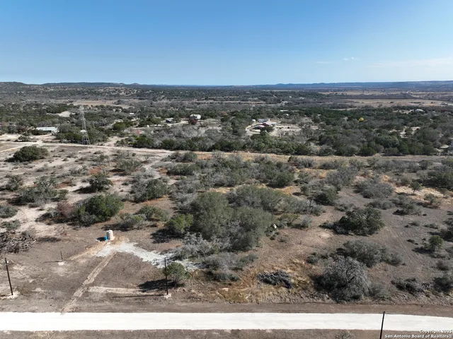 $250,000 | 137 North Steel Creek Crest, Center Point, TX 78010