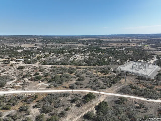 $250,000 | 137 North Steel Creek Crest, Center Point, TX 78010