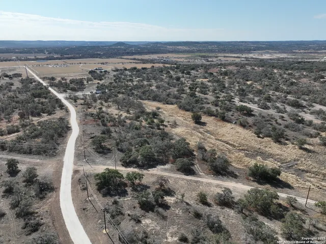 $250,000 | 137 North Steel Creek Crest, Center Point, TX 78010