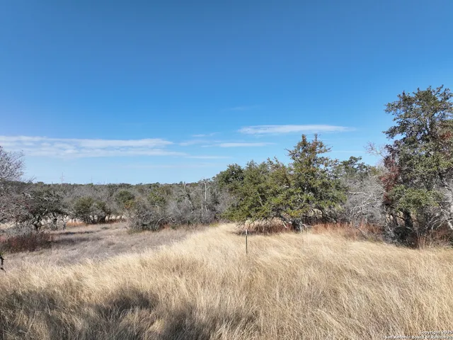 $250,000 | 137 North Steel Creek Crest, Center Point, TX 78010