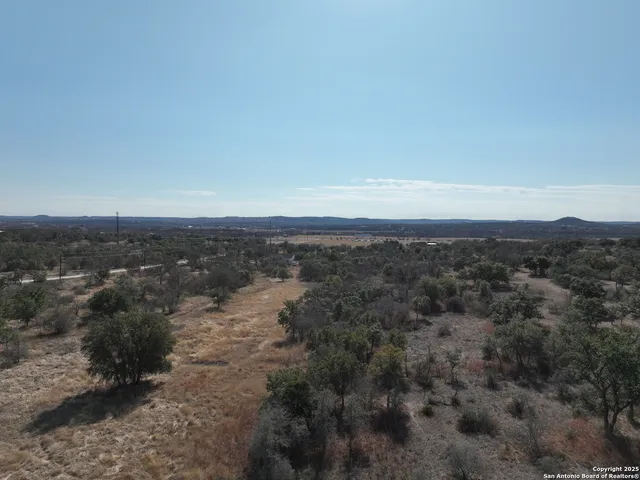 $250,000 | 137 North Steel Creek Crest, Center Point, TX 78010