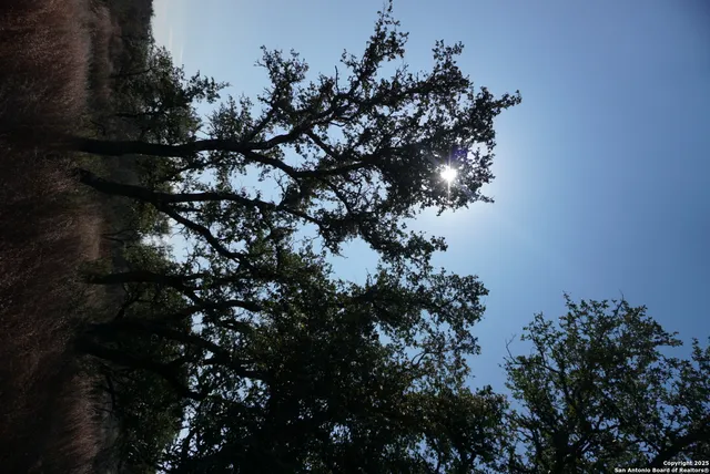 $250,000 | 137 North Steel Creek Crest, Center Point, TX 78010