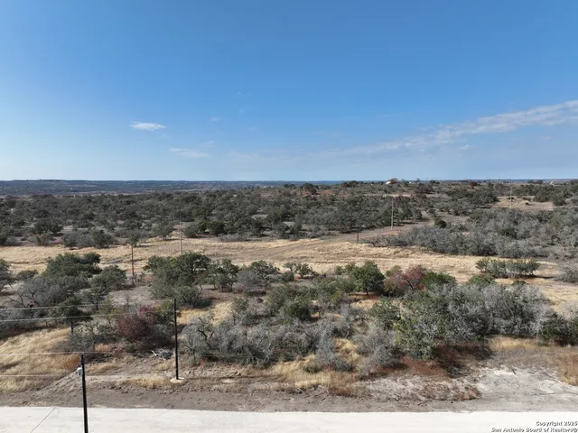 $250,000 | 137 North Steel Creek Crest, Center Point, TX 78010