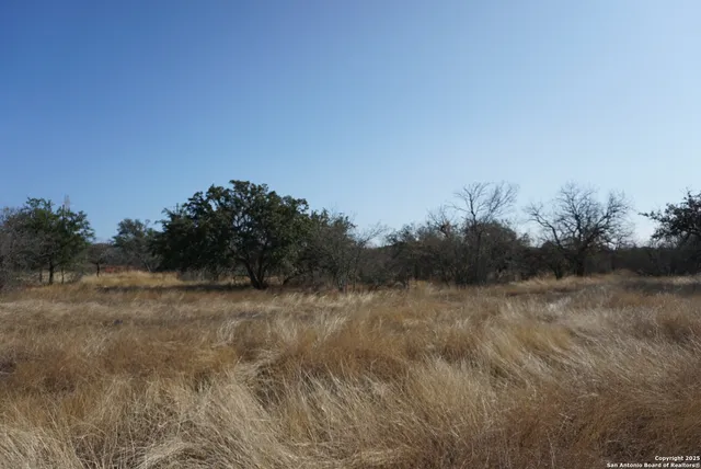 $250,000 | 137 North Steel Creek Crest, Center Point, TX 78010