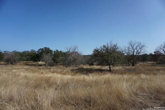 $250,000 | 137 North Steel Creek Crest, Center Point, TX 78010