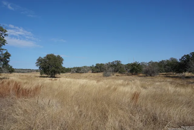 $250,000 | 137 North Steel Creek Crest, Center Point, TX 78010