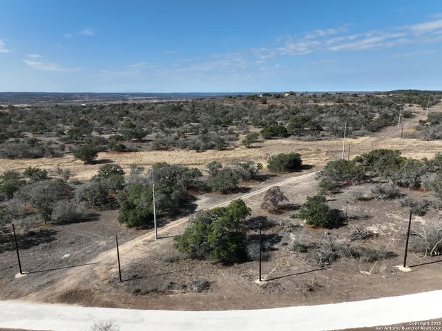 $250,000 | 137 North Steel Creek Crest, Center Point, TX 78010