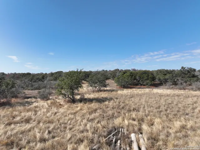 $250,000 | 137 North Steel Creek Crest, Center Point, TX 78010