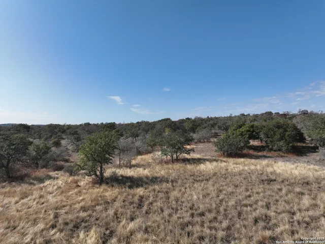 $250,000 | 137 North Steel Creek Crest, Center Point, TX 78010