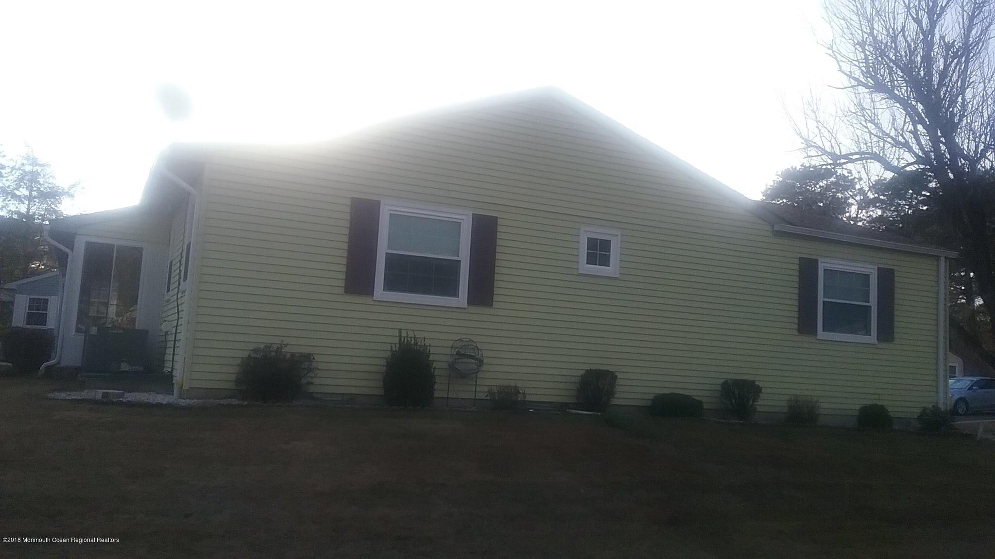 108 Sunset Road, Unit 60 Whiting, NJ 08759 - Photo 5 of 30 20180131_155501(0)