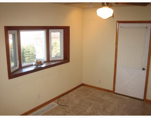 47.5 Forest Road Ambridge, PA 15003 - Photo 2 of 8 Living Room. Living Room