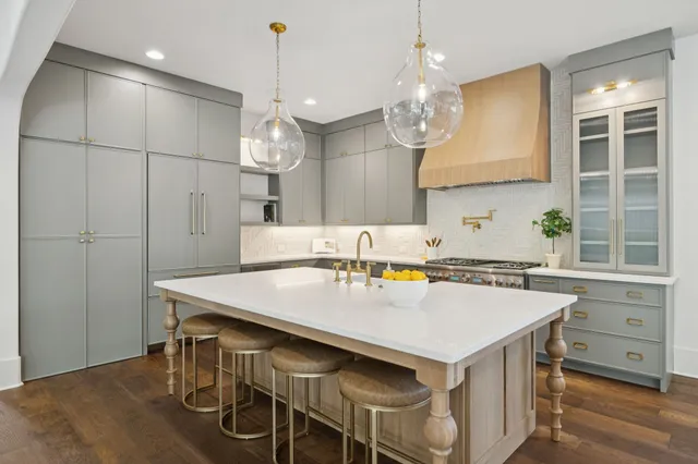 $2,750,000 | 214 38th Avenue North, Nashville, TN 37209