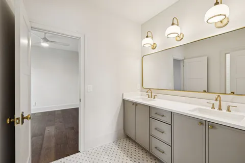 $2,750,000 | 214 38th Avenue North, Nashville, TN 37209