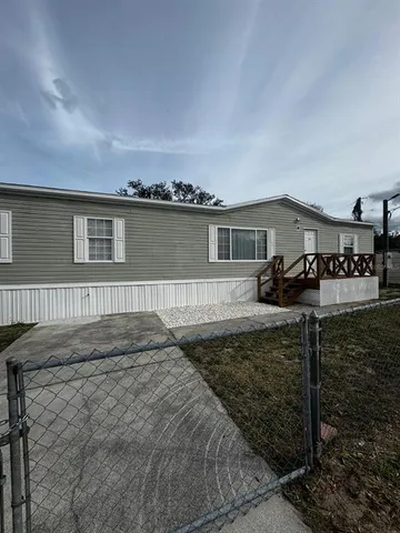 $195,000 | 2451 Stanton Street, Auburndale, FL 33823