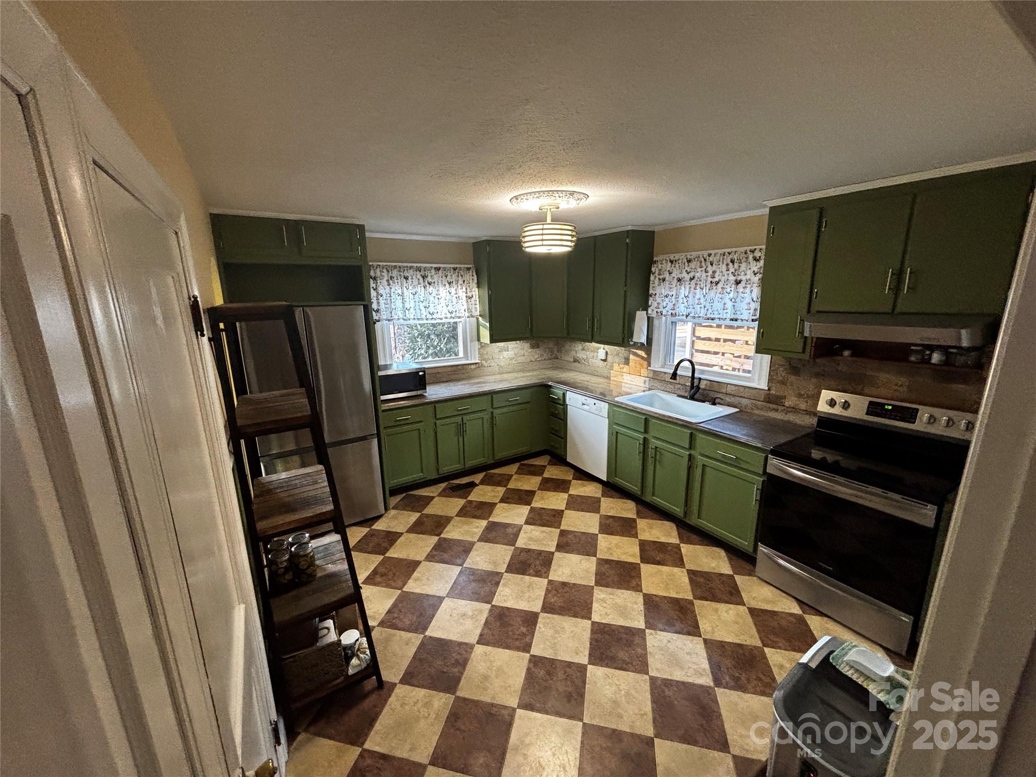 3391 Asbury Road Mount Airy, NC 27030 - Photo 10 of 20