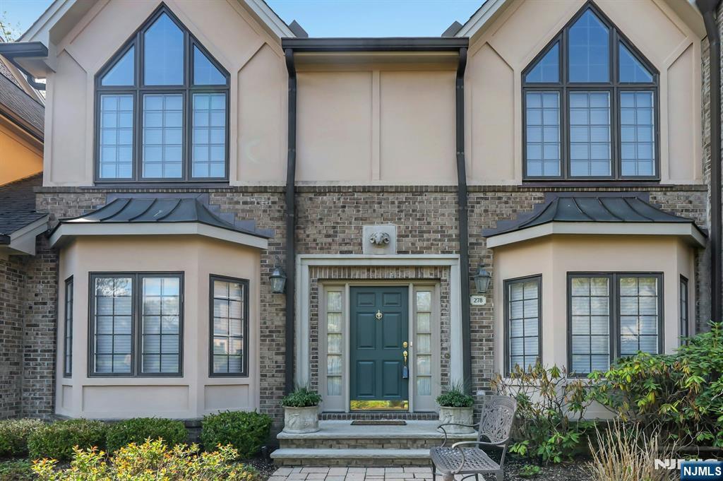 278 Hampshire Ridge, Unit 278 Park Ridge, NJ 07656 - Photo 2 of 45