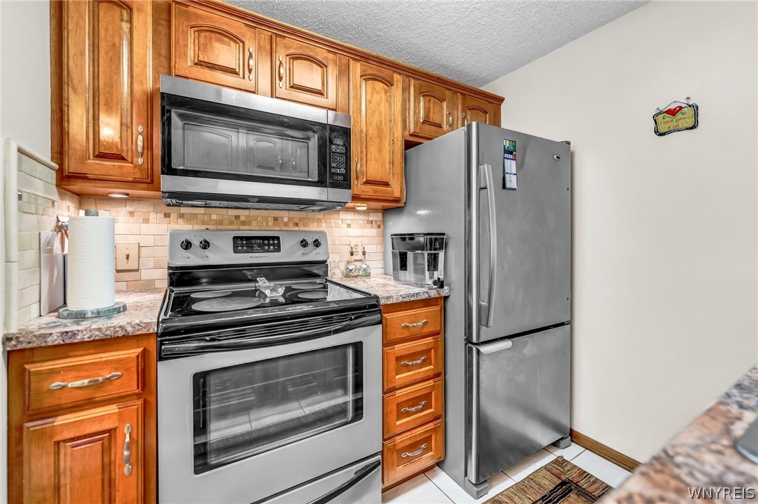 3907 Bowen Road, Unit 30 30 Lancaster, NY 14086 - Photo 16 of 31 Gallery Image 16