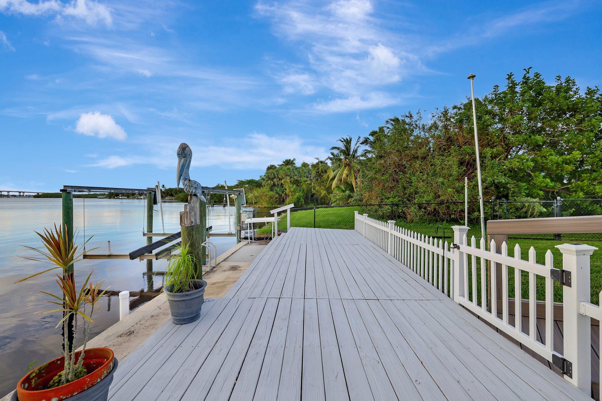 226 Southwest Cabana Point Circle Stuart, FL 34994 - Photo 54 of 55 47-web-or-mls-632A6315