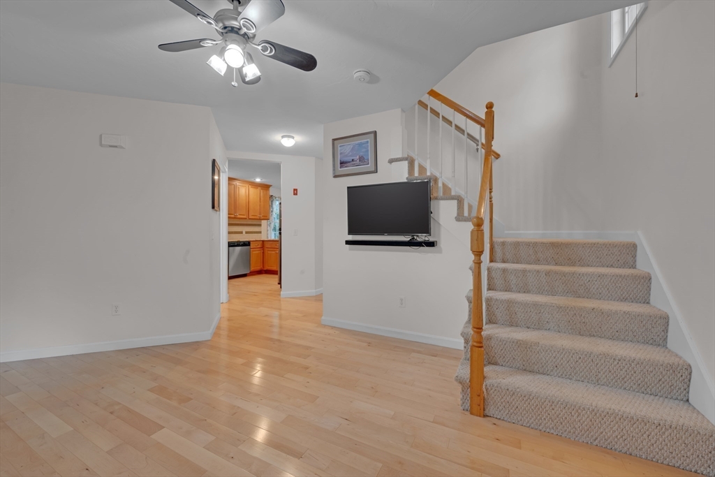 271 Mashapaug Road Holland, MA 01521 - Photo 3 of 20 Gallery Image 3