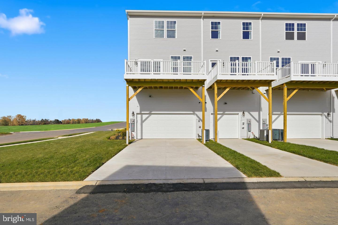 The Hasting- two car garage