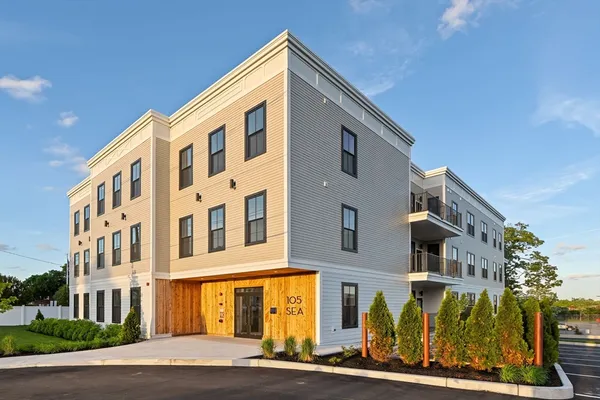 $709,000 | 105 Sea Street, Unit 104, Quincy, MA 02169