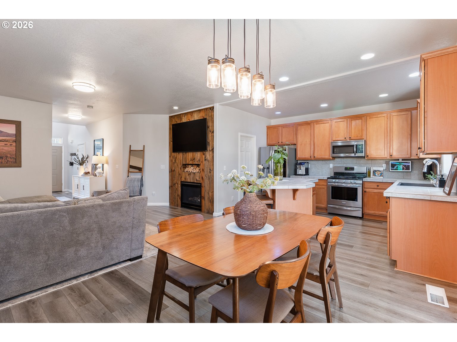 1603 Southwest Hewitt Avenue Troutdale, OR 97060 - Photo 14 of 46