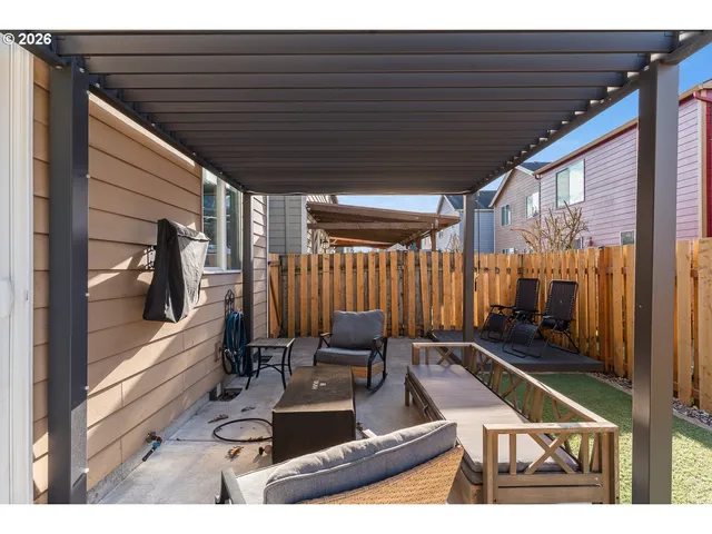 $468,000 | 1603 Southwest Hewitt Avenue, Troutdale, OR 97060