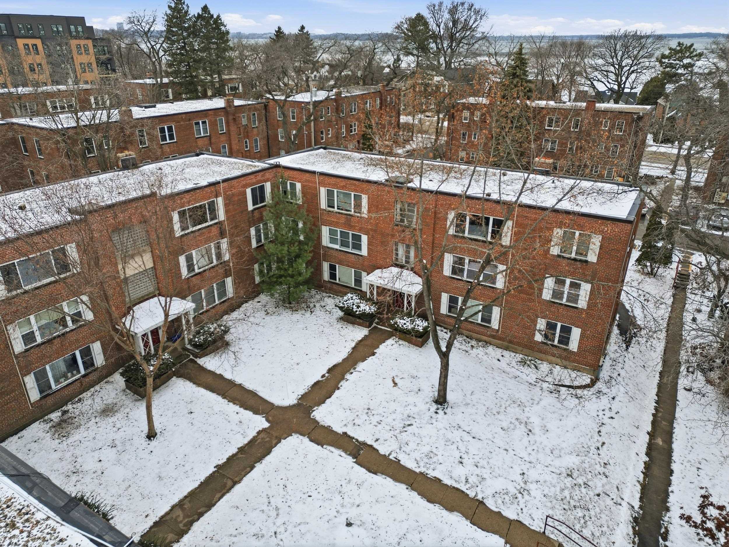 28 Sherman Terrace, Unit 4 Madison, WI 53704 - Photo 23 of 28