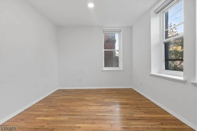 $3,000 | 109 Grand Avenue, Unit 1A, Englewood, NJ 07631