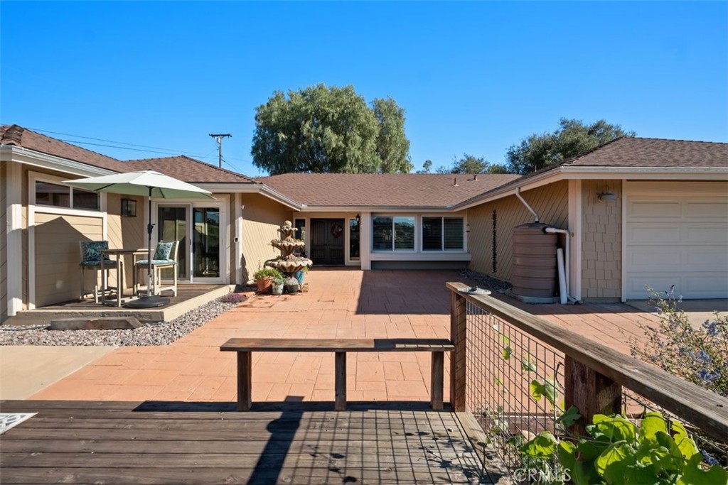 1106 Big Oak Ranch Road Fallbrook, CA 92028 - Photo 5 of 33 a front view of a house with porch