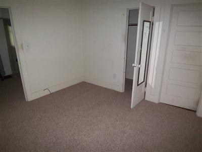1422 F Street Reedley, CA 93654 - Photo 4 of 5