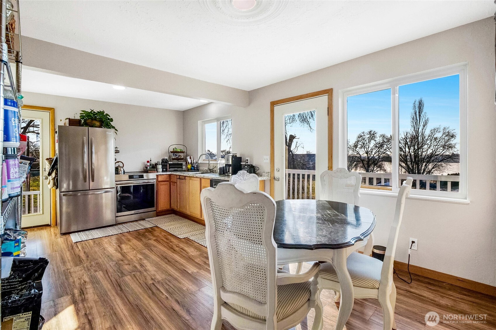 8061 Valley Road Northeast Moses Lake, WA 98837 - Photo 9 of 39