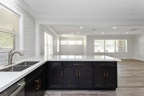 $2,500 | 10825 Willowisp Drive, Houston, TX 77035