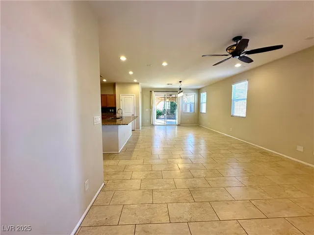 $2,095 | 703 Shiva Street, Las Vegas, NV 89178