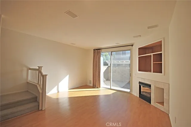 $2,950 | 23603 Big Sky Walk, Unit 105, Valencia, CA 91354