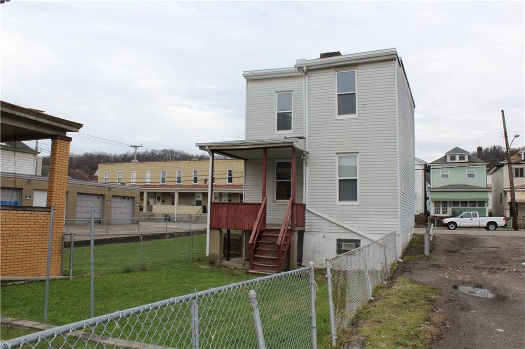 813 Dohrman Street McKees Rocks, PA 15136 - Photo 2 of 14 Gallery Image 2