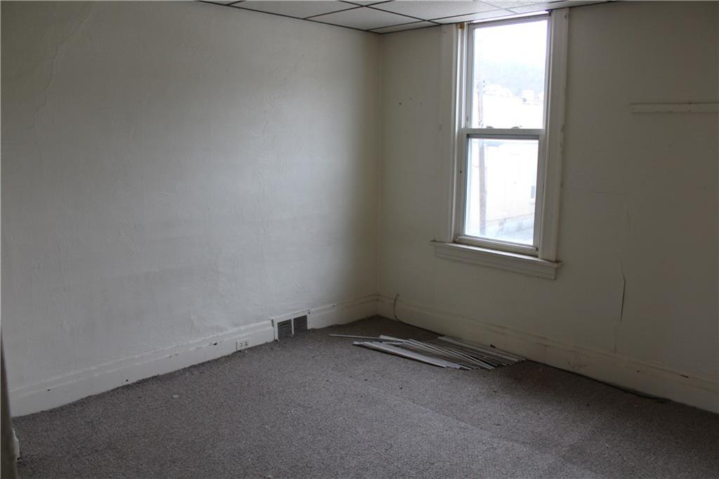 813 Dohrman Street McKees Rocks, PA 15136 - Photo 5 of 14 Gallery Image 5