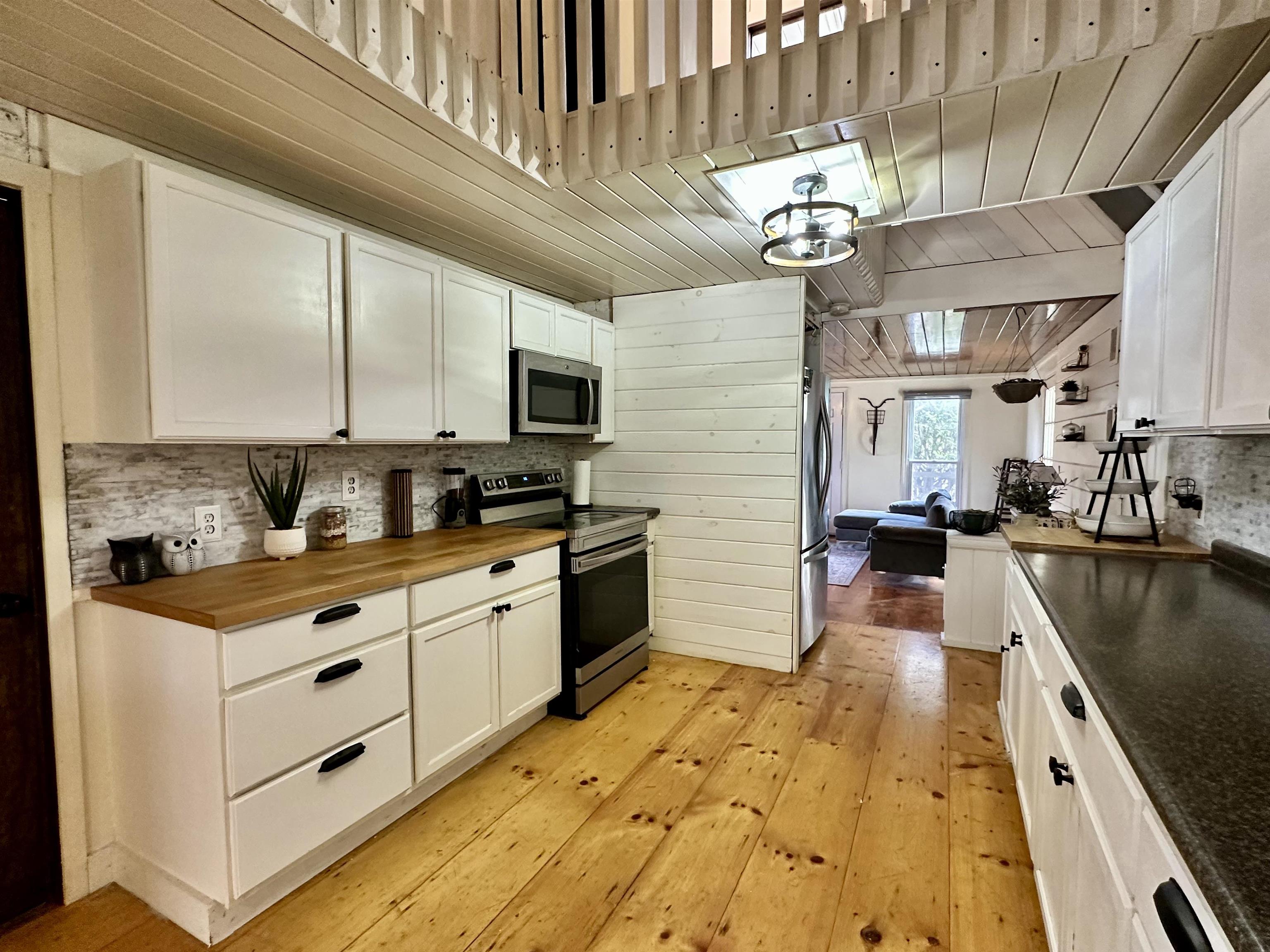 3758 Colvin Hill Road Danby, VT 05739 - Photo 4 of 38 Gallery Image 4