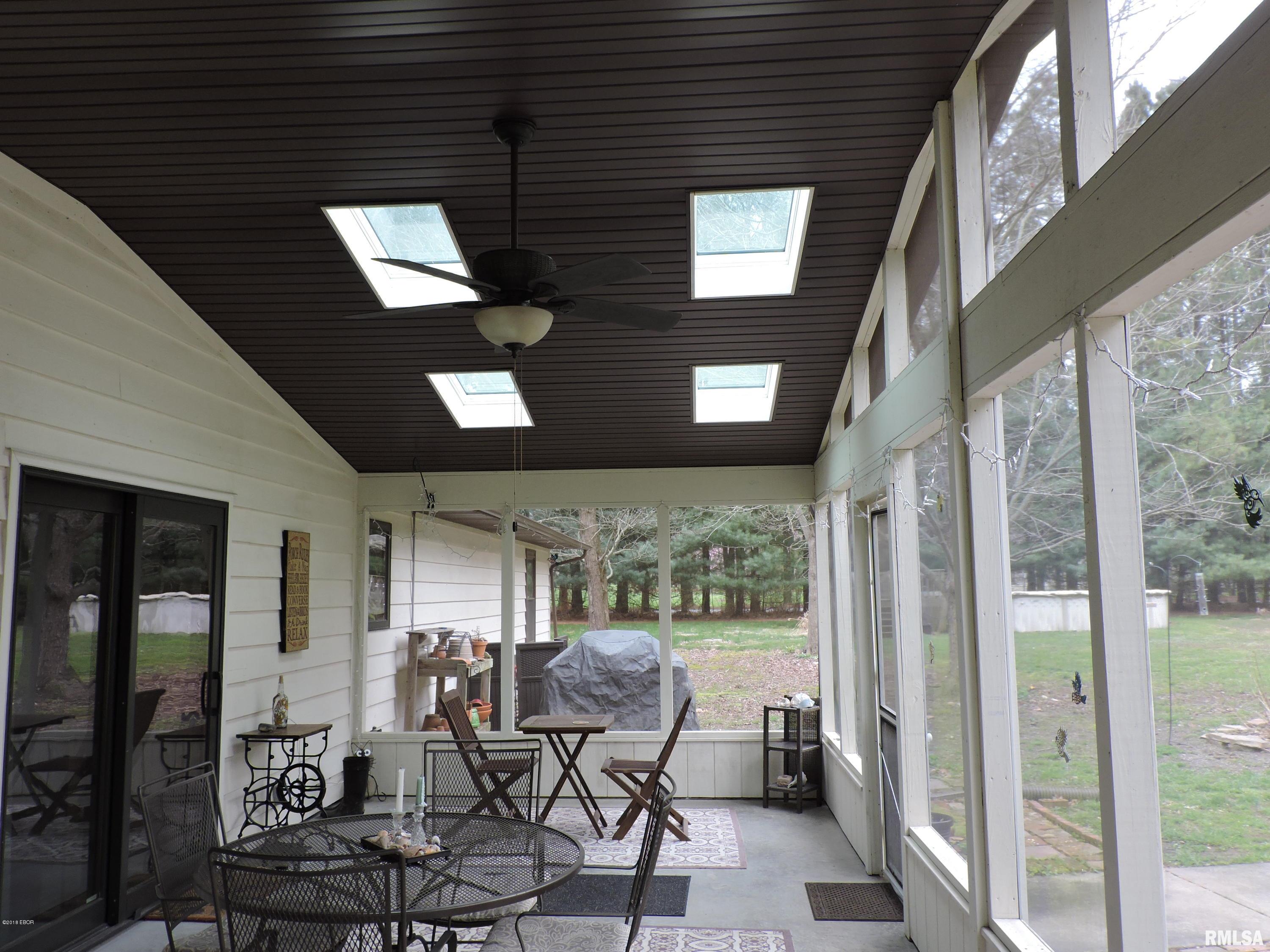 4100 Baptist Camp Road Carterville, IL 62918 - Photo 30 of 36 Gallery Image 30