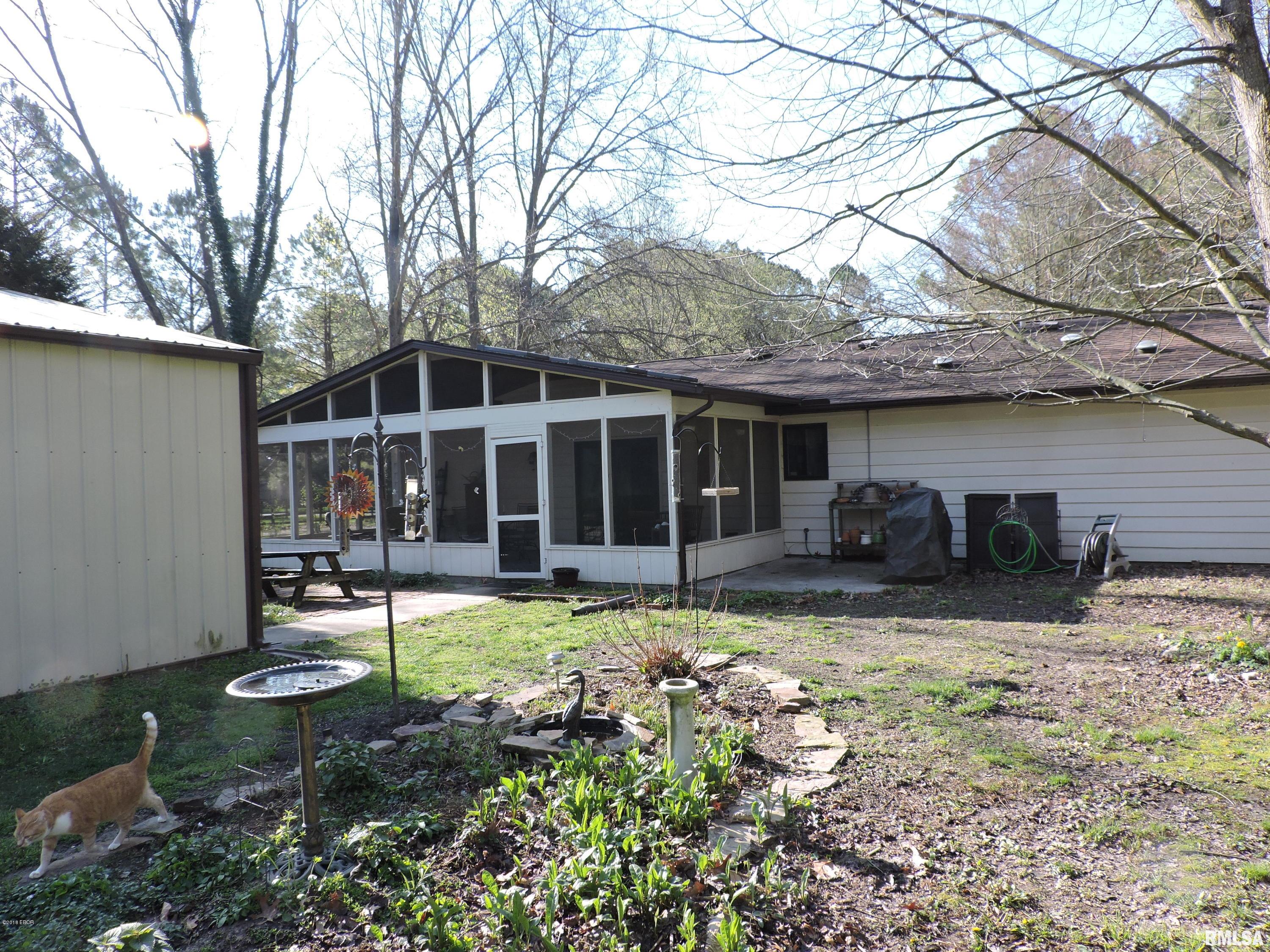 4100 Baptist Camp Road Carterville, IL 62918 - Photo 5 of 36 Gallery Image 5