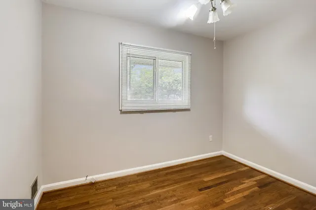 $2,850 | 13109 Dumbarton Drive, Rockville, MD 20853