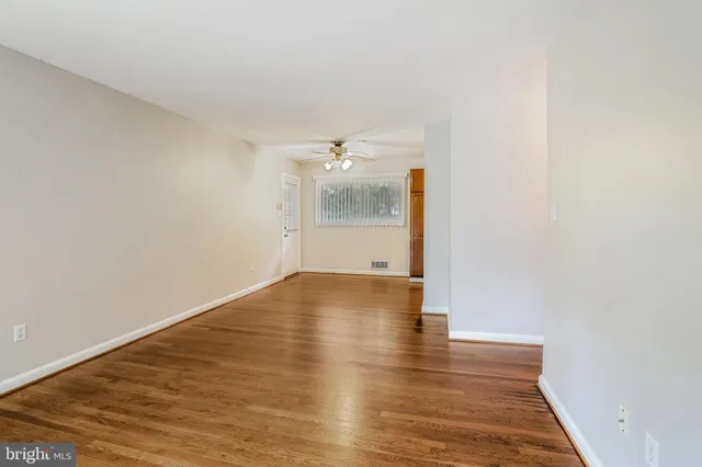 $2,850 | 13109 Dumbarton Drive, Rockville, MD 20853