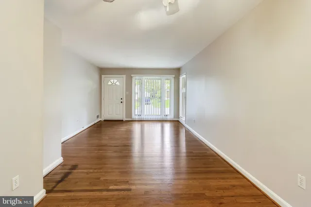 $2,850 | 13109 Dumbarton Drive, Rockville, MD 20853