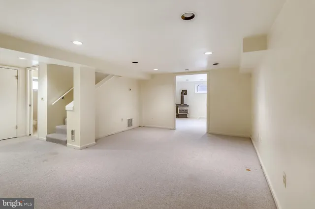 $2,850 | 13109 Dumbarton Drive, Rockville, MD 20853