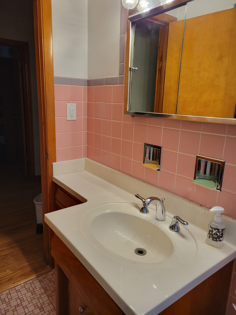 5316 North Rutherford Avenue Chicago, IL 60656 - Photo 12 of 44