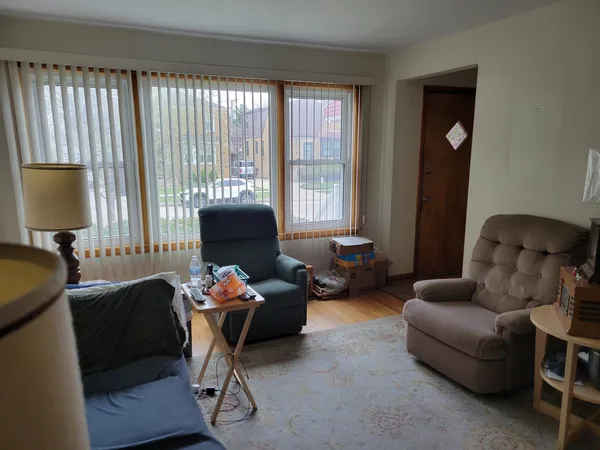 $420,000 | 5316 North Rutherford Avenue, Chicago, IL 60656