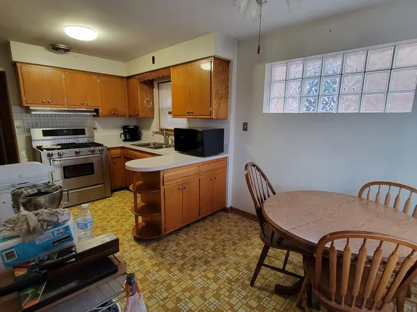 $420,000 | 5316 North Rutherford Avenue, Chicago, IL 60656