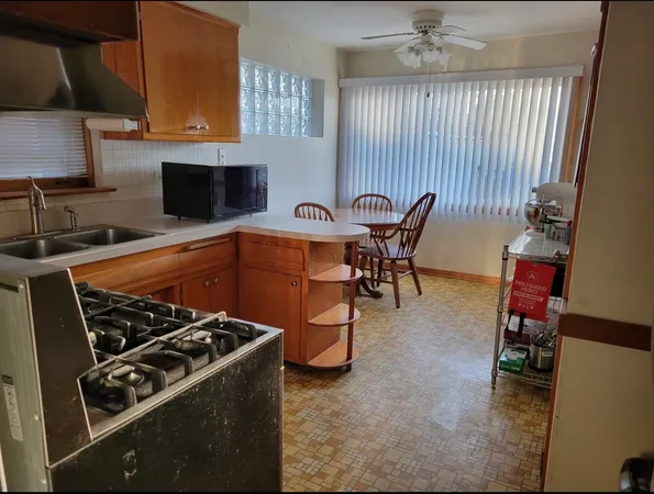 $420,000 | 5316 North Rutherford Avenue, Chicago, IL 60656