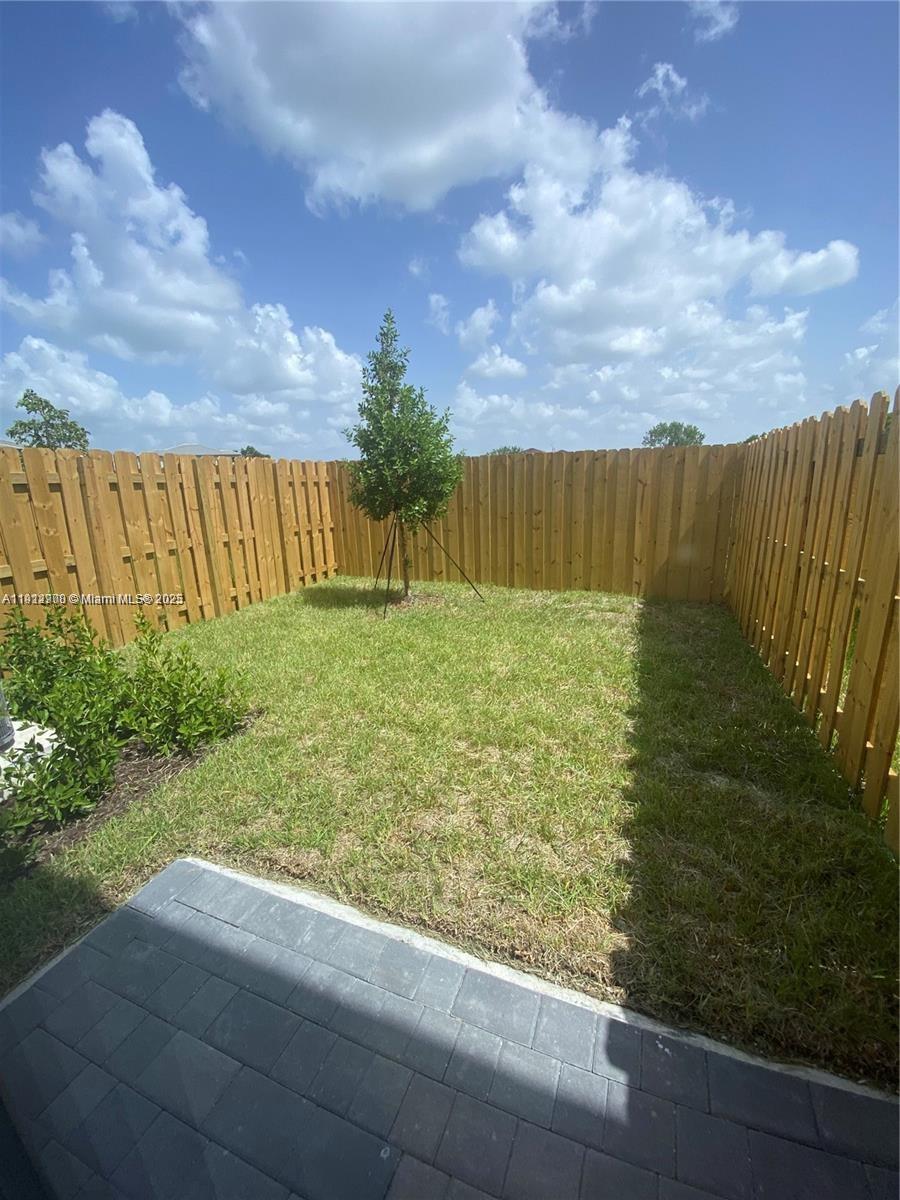 13281 Southwest 285th Street Homestead, FL 33033 - Photo 21 of 27 a view of a garden