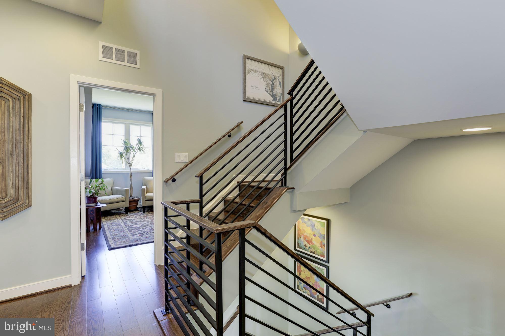 648 Ellsworth Drive Silver Spring, MD 20910 - Photo 19 of 33 3rd Floor